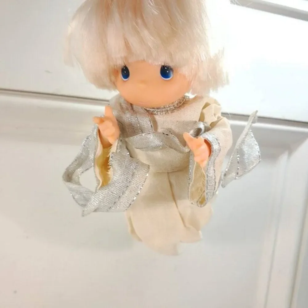 PRECIOUS MOMENTS FLYING ANGEL DOLL HANGING‎ ORNAMENT silver blonde boy Vintage